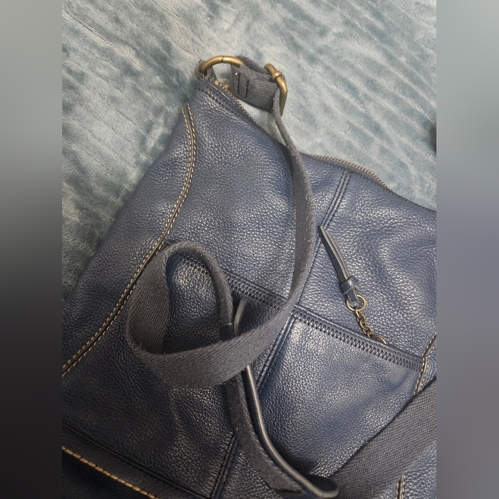 The Sak Navy Blue Leather Crossbody Bag with fabric strap! - Picture 7 of 8